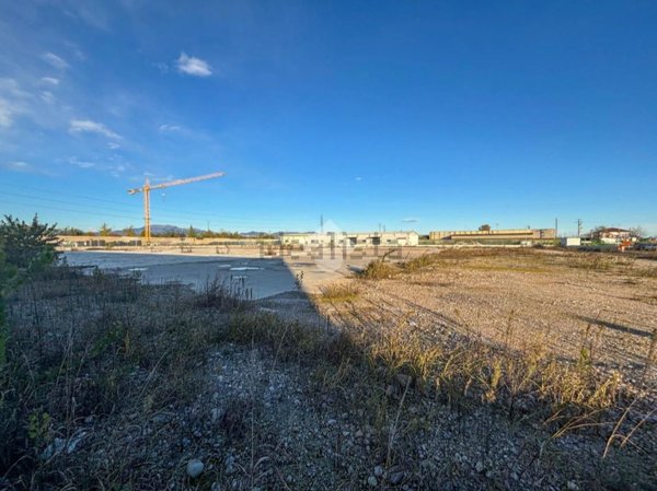 terreno edificabile in vendita a Castrezzato