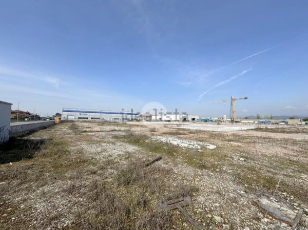 terreno edificabile in vendita a Castrezzato