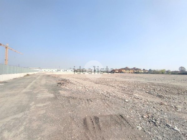 terreno edificabile in vendita a Castrezzato