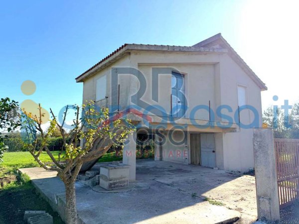 casa indipendente in vendita a Castrezzato in zona Campagna