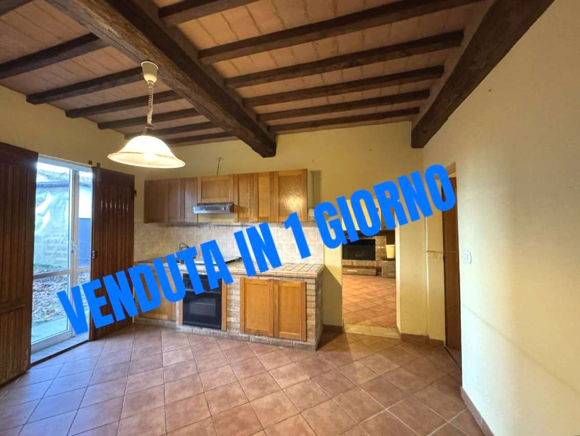 casa indipendente in vendita a Castrezzato in zona Campagna