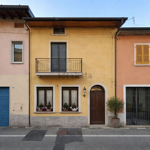 casa indipendente in vendita a Castrezzato