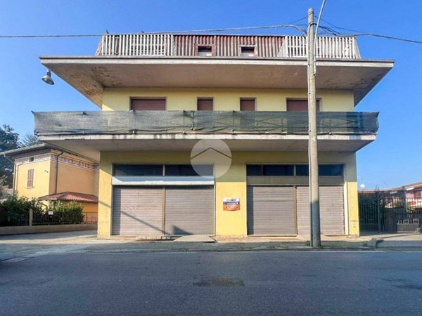 negozio in vendita a Castrezzato
