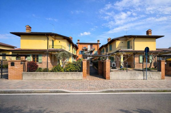 casa indipendente in vendita a Castrezzato