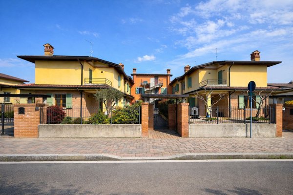 casa indipendente in vendita a Castrezzato