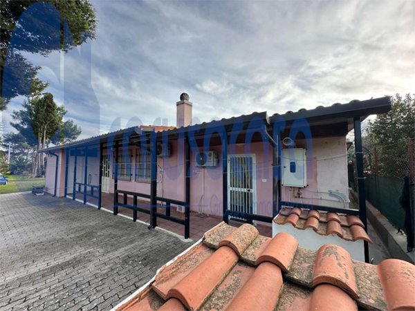 casa indipendente in vendita a Castrezzato in zona Campagna