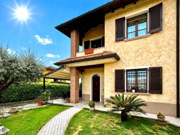 casa indipendente in vendita a Castrezzato