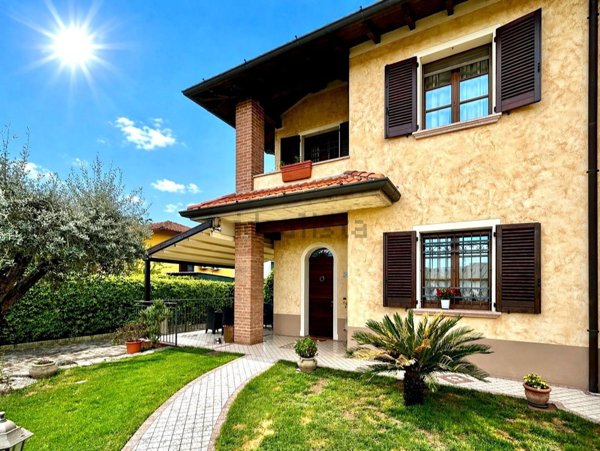 casa indipendente in vendita a Castrezzato