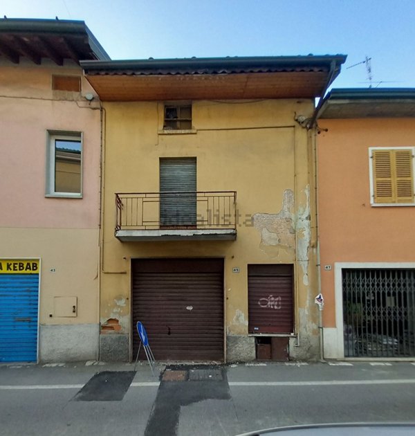 casa indipendente in vendita a Castrezzato in zona Bargnana