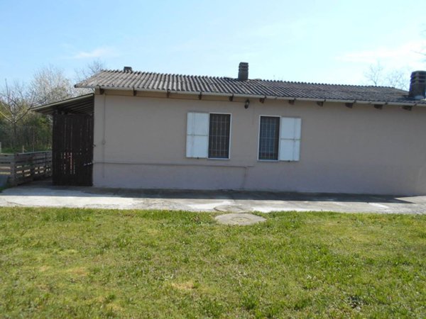 appartamento in vendita a Castrezzato in zona Campagna