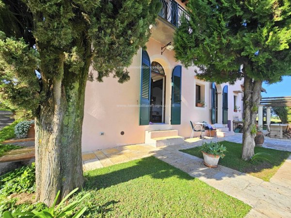 casa indipendente in vendita a Castrezzato in zona Campagna