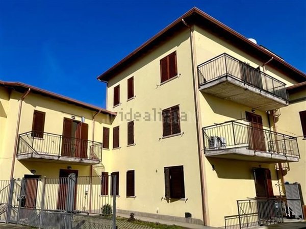 appartamento in vendita a Castrezzato in zona Bargnana