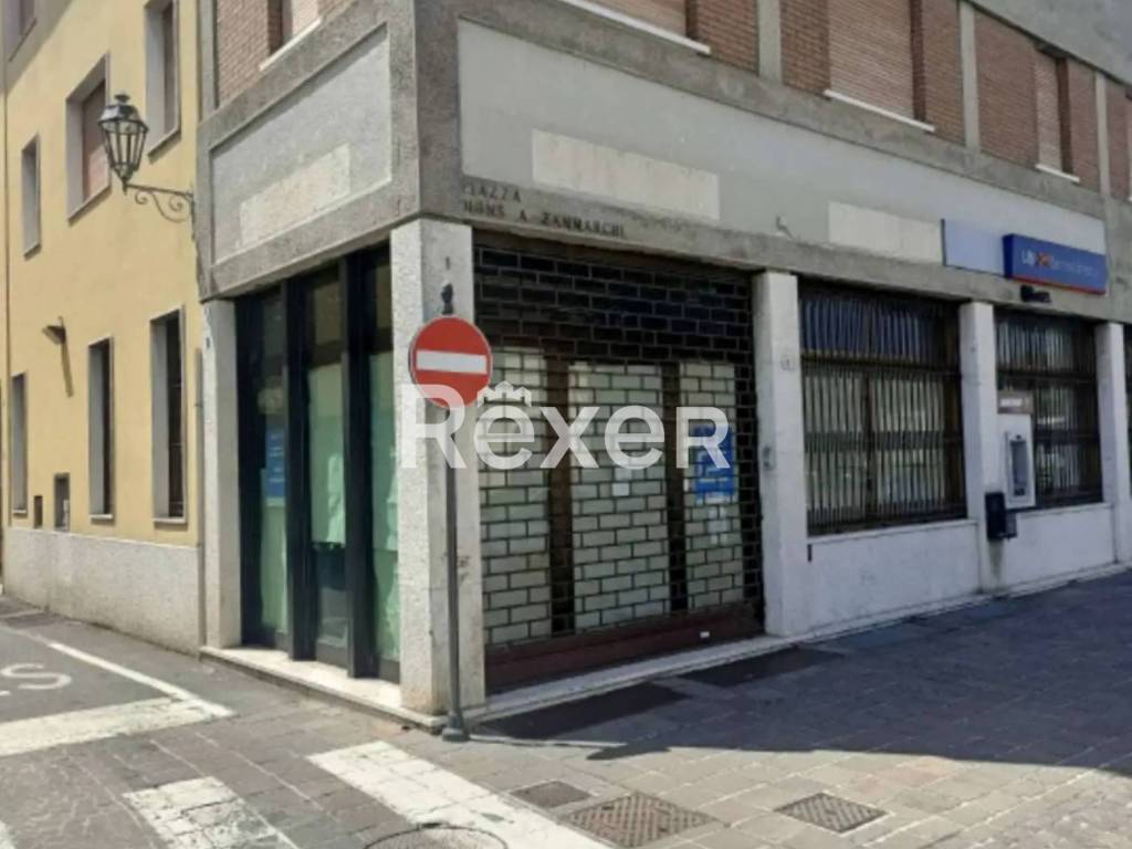 ufficio in vendita a Castrezzato in zona Bargnana