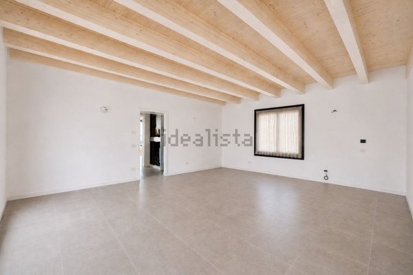 appartamento in vendita a Castrezzato in zona Bargnana