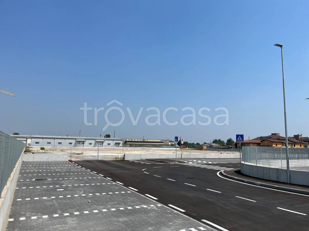 terreno agricolo in vendita a Castrezzato in zona Bargnana