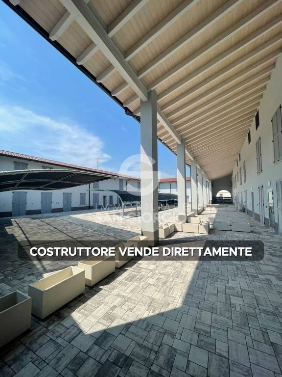 appartamento in vendita a Castrezzato in zona Bargnana