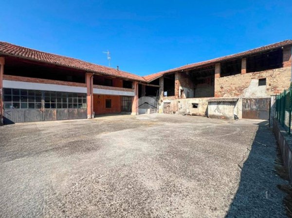 casa indipendente in vendita a Castrezzato in zona Monticelle