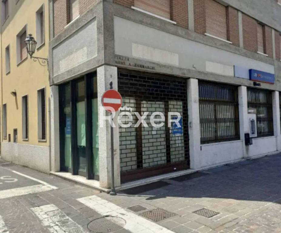 ufficio in vendita a Castrezzato in zona Bargnana