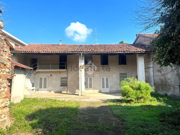 casale in vendita a Castrezzato in zona Bargnana