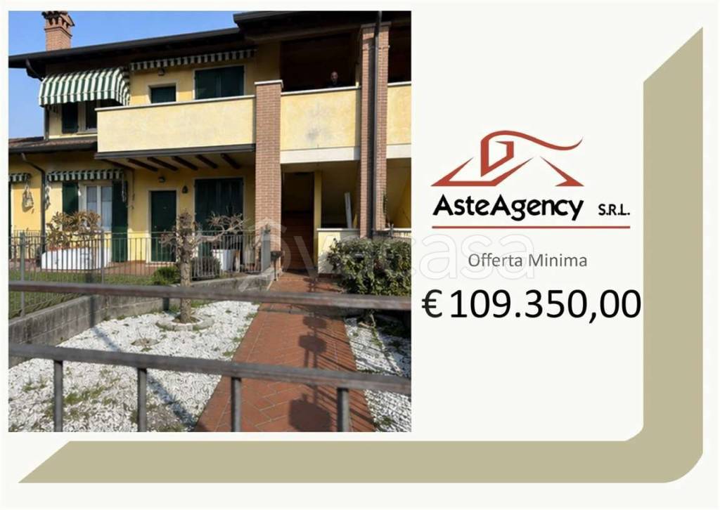appartamento in vendita a Castrezzato in zona Bargnana