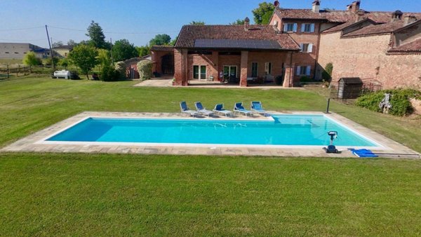 casa indipendente in vendita a Castrezzato in zona Campagna