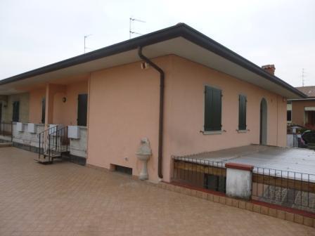 casa indipendente in vendita a Cazzago San Martino in zona Bornato
