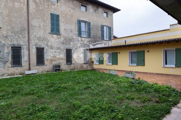 appartamento in vendita a Cazzago San Martino