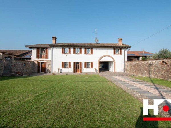 casa indipendente in vendita a Cazzago San Martino