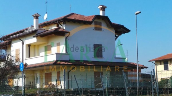 casa indipendente in vendita a Cazzago San Martino