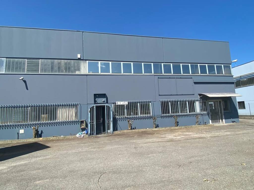 locale di sgombero in vendita a Cazzago San Martino in zona Costa