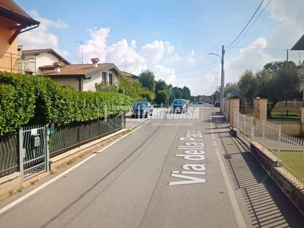 appartamento in vendita a Cazzago San Martino in zona Calino