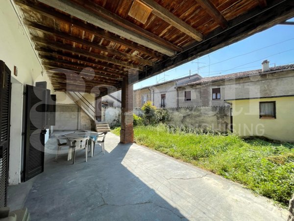 casa indipendente in vendita a Cazzago San Martino in zona Bornato