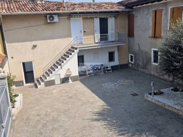 appartamento in vendita a Cazzago San Martino