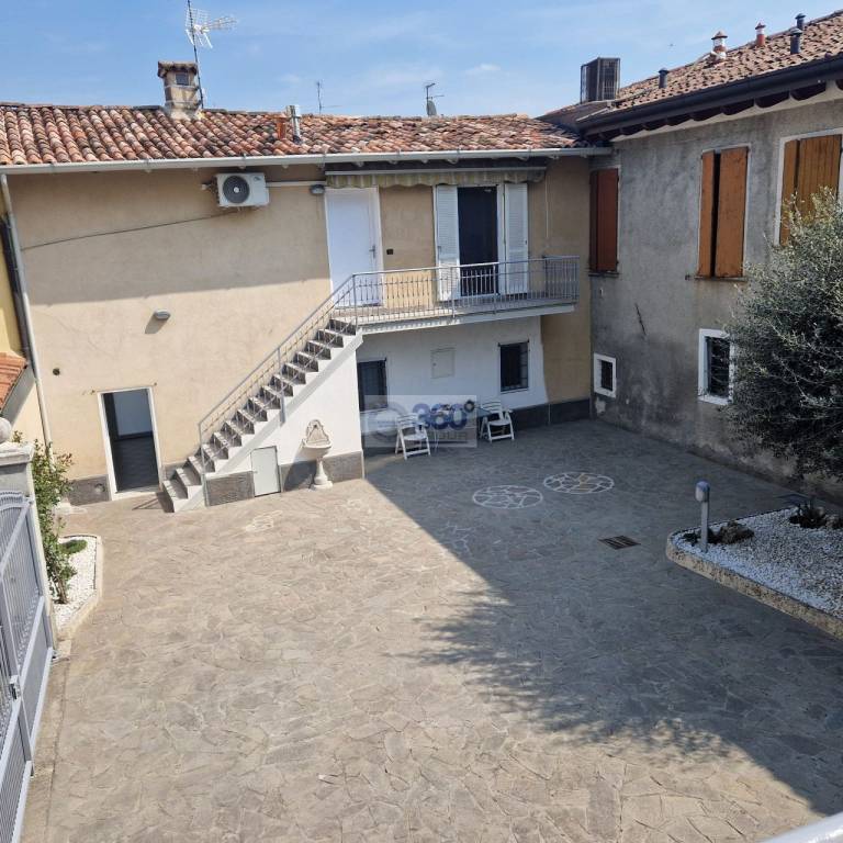 appartamento in vendita a Cazzago San Martino