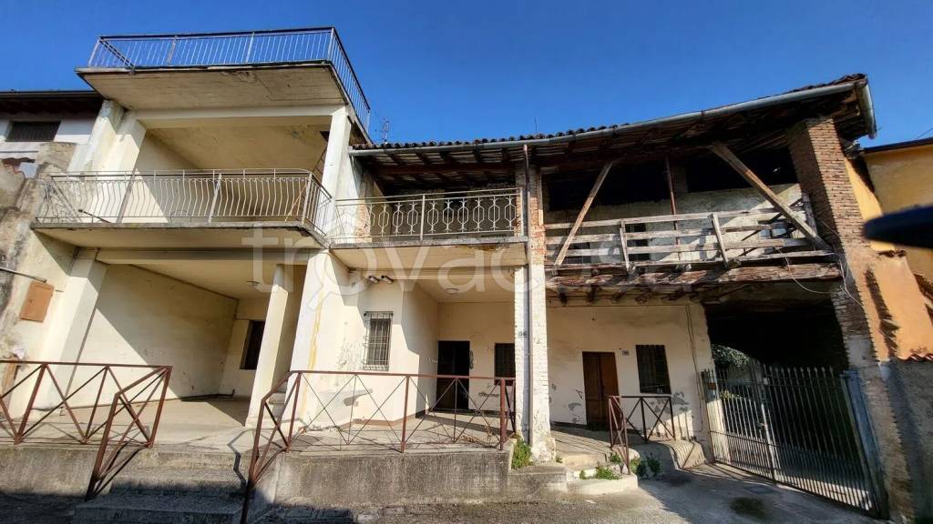 appartamento in vendita a Cazzago San Martino in zona Bornato