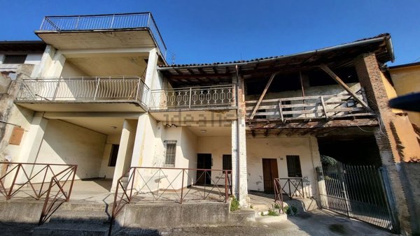 appartamento in vendita a Cazzago San Martino in zona Bornato