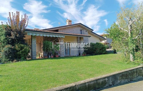 casa indipendente in vendita a Cazzago San Martino in zona Bornato