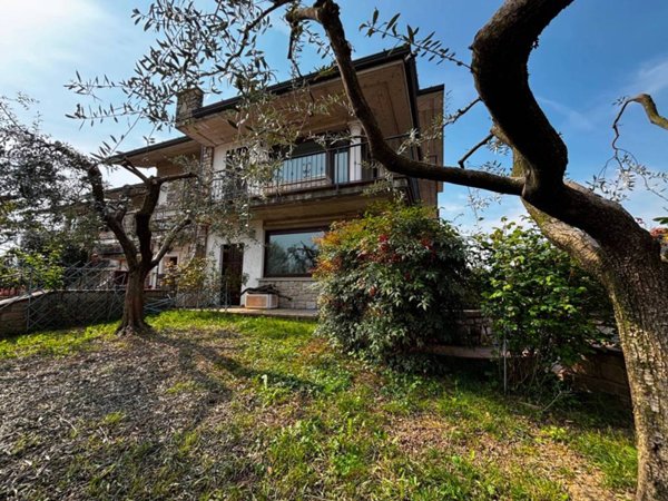 casa indipendente in vendita a Cazzago San Martino in zona Bornato