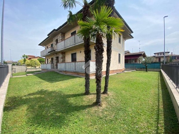 appartamento in vendita a Cazzago San Martino in zona Pedrocca