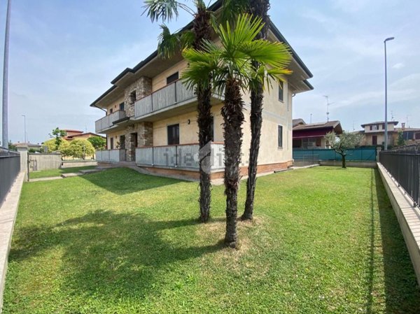 appartamento in vendita a Cazzago San Martino in zona Pedrocca
