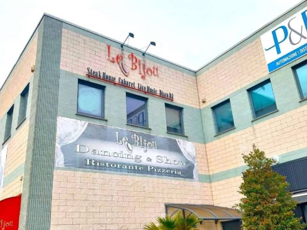 negozio in vendita a Cazzago San Martino