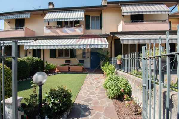 casa indipendente in vendita a Cazzago San Martino