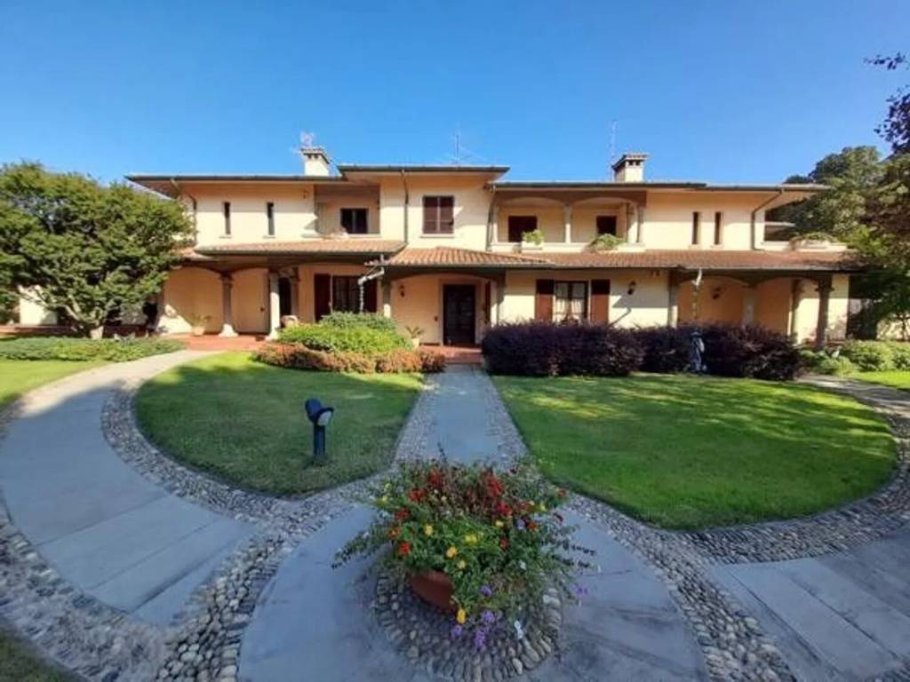 villa in vendita a Cazzago San Martino