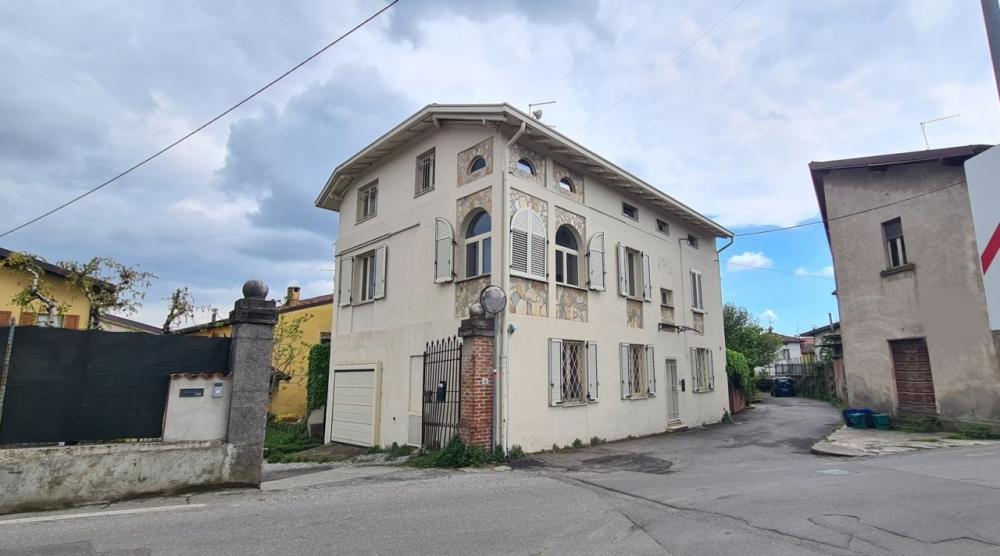 casa indipendente in vendita a Cazzago San Martino in zona Bornato