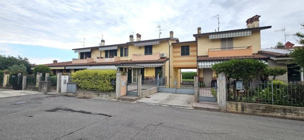 casa indipendente in vendita a Cazzago San Martino in zona Pedrocca