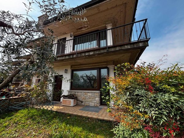casa indipendente in vendita a Cazzago San Martino in zona Bornato