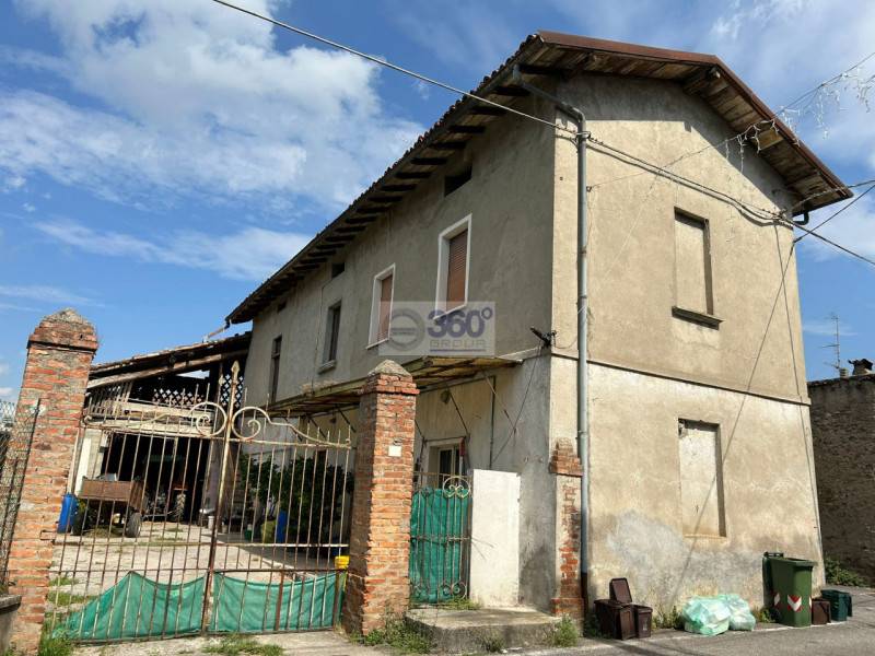 casale in vendita a Cazzago San Martino in zona Bornato