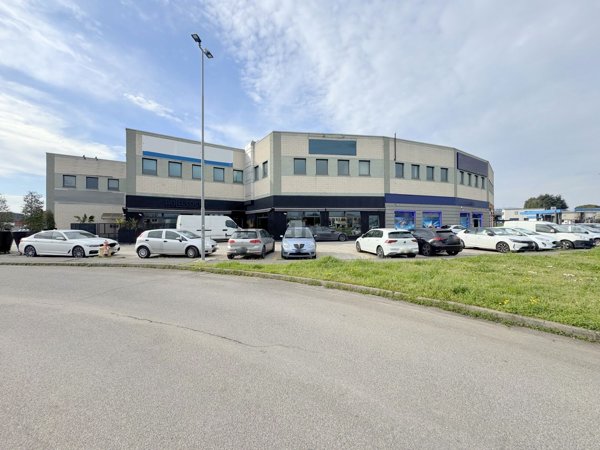 ufficio in vendita a Cazzago San Martino