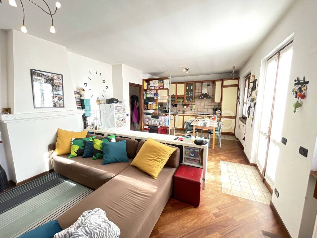 appartamento in vendita a Cazzago San Martino in zona Bornato