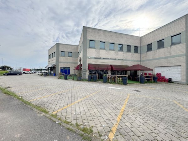 ufficio in vendita a Cazzago San Martino